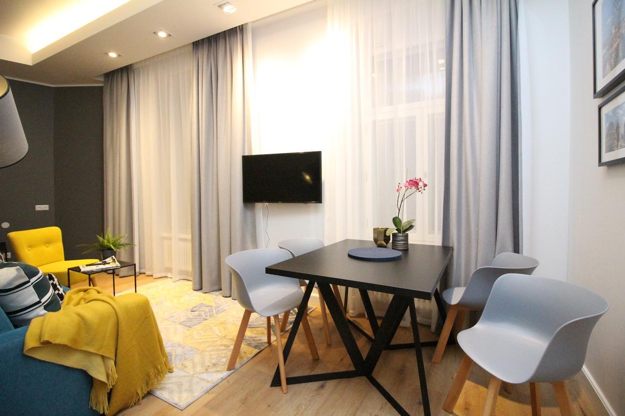 Tallinn City Apartments Old Town Suites ภายนอก รูปภาพ